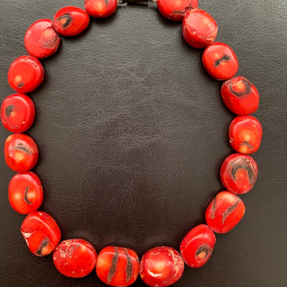 Natural Red Valentine ❤️large Coral 15" necklace sterling silver clasp 123.4 gms